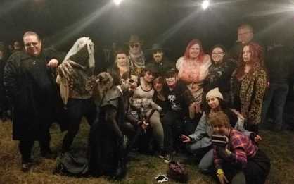 LARP - The Night In Question - Gruppenfoto - Quelle: http://sidequest.zone/2018/12/24/where-were-you-during-the-larp-in-question-a-vampire-the-masquerade-night-to-remember/