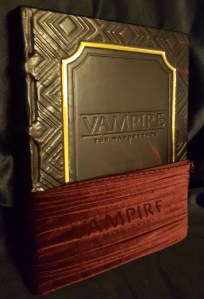 V5 Luxury Edition halb in ihrer Hülle Vorderseite