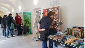 Main Würfel Convention - Gang