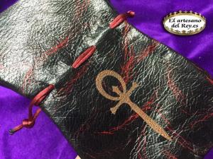 Würfelbeutel für die 5. Edition Vampire: Die Maskerade von El artesano del Rey - Würfelbeutel in der Nahaufnahme