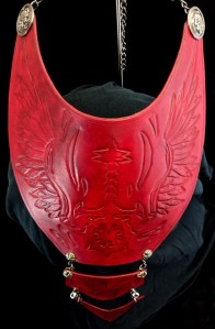 Stille Auktion für Sabbat Brustschmuck (Bild 2) aus Leder von Matthew Webb