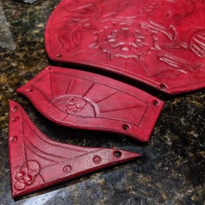 Stille Auktion für Sabbat Brustschmuck (Bild 10) aus Leder von Matthew Webb