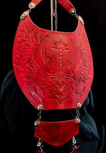 Stille Auktion für Sabbat Brustschmuck (Bild 3) aus Leder von Matthew Webb