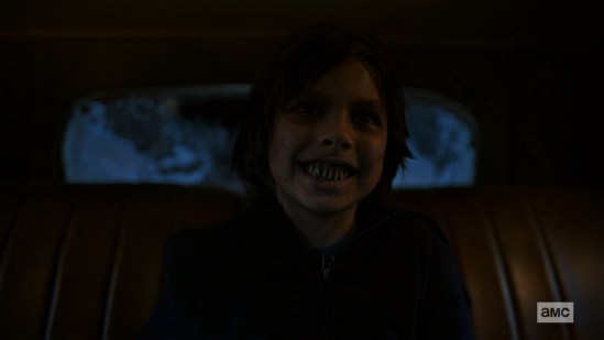 NOS4A2 - AMC Serie - Lächelnder Junge
