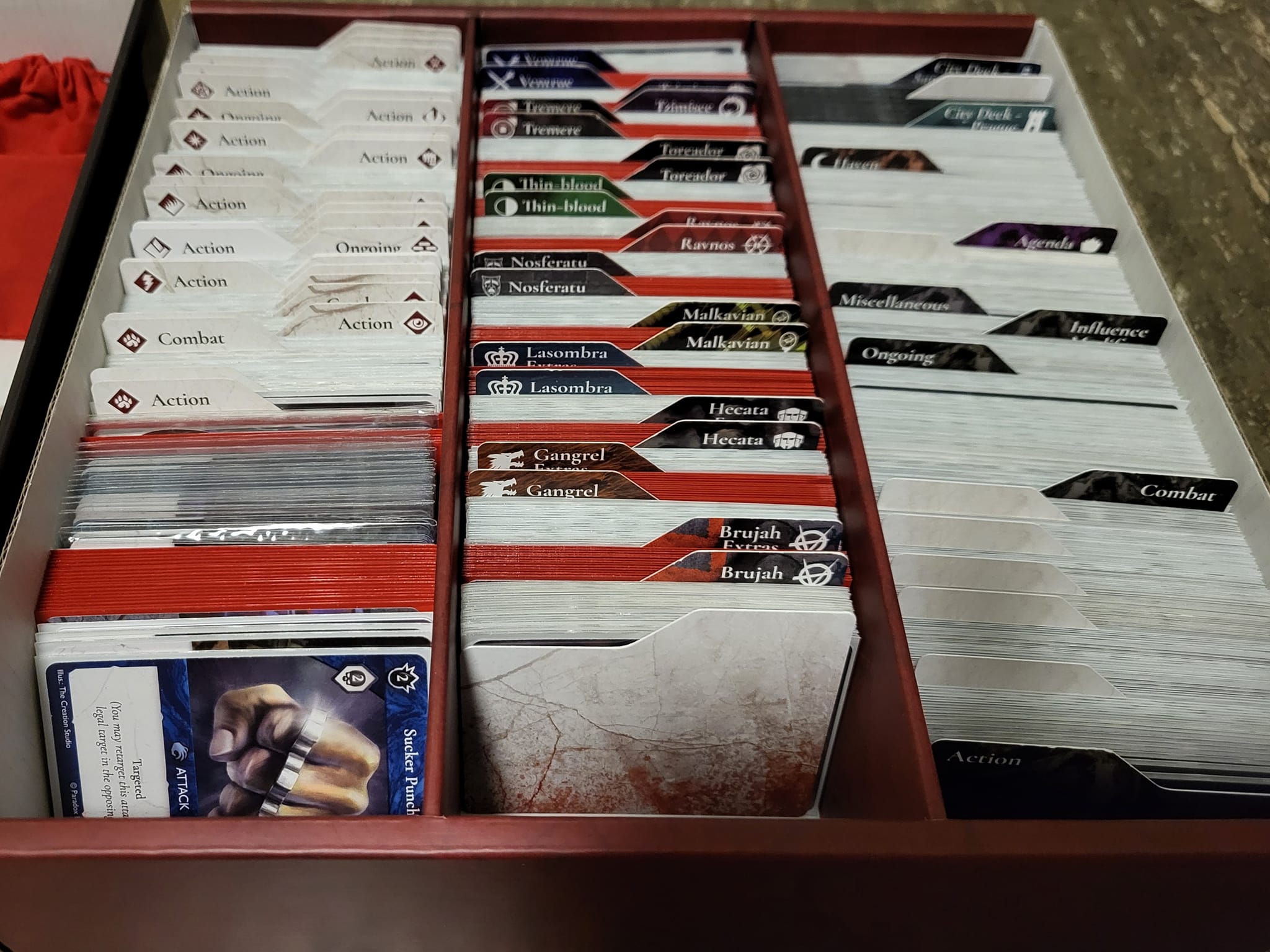 VtM Rivals - Box - Nahaufnahme der Karten