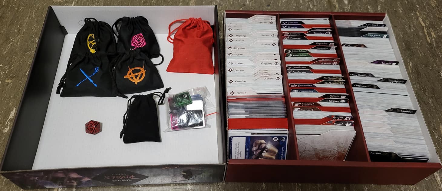 Aufbewahrungsbox inklusive all meiner Karten sowie der Spiel-Token